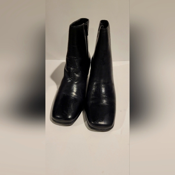 Laura Scott 90s Square Toe Black Leather Booties, Woman Size 8M, - Picture 1 of 13